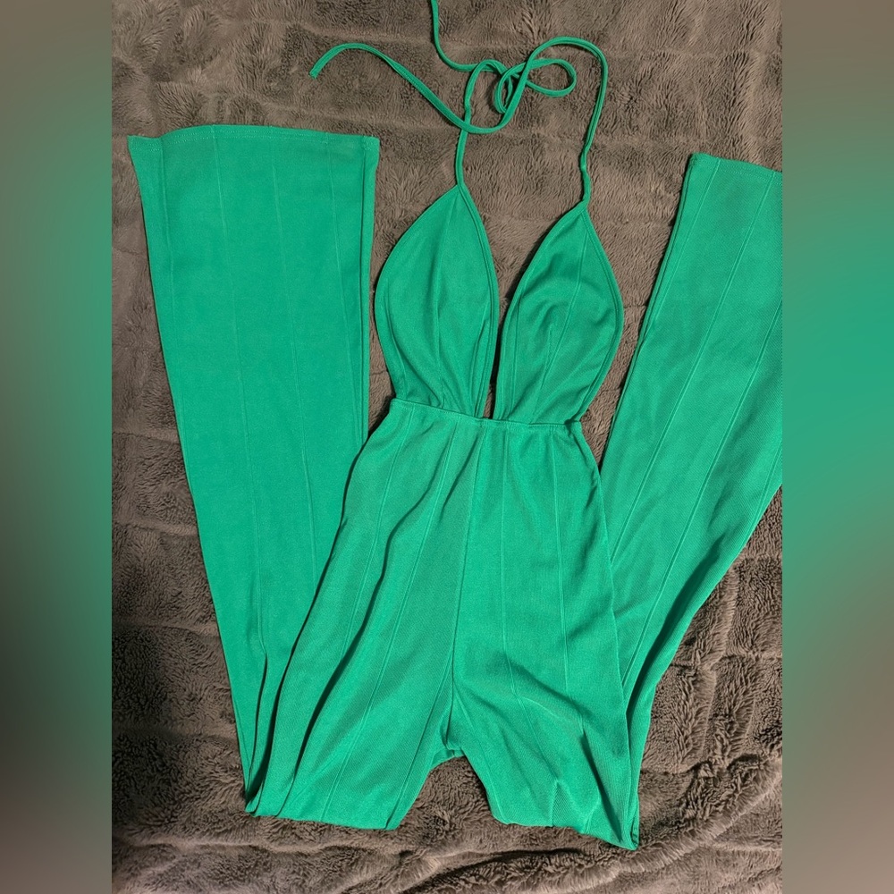 PrettyLittleThing Vibrant Green Plunge Jumpsuit